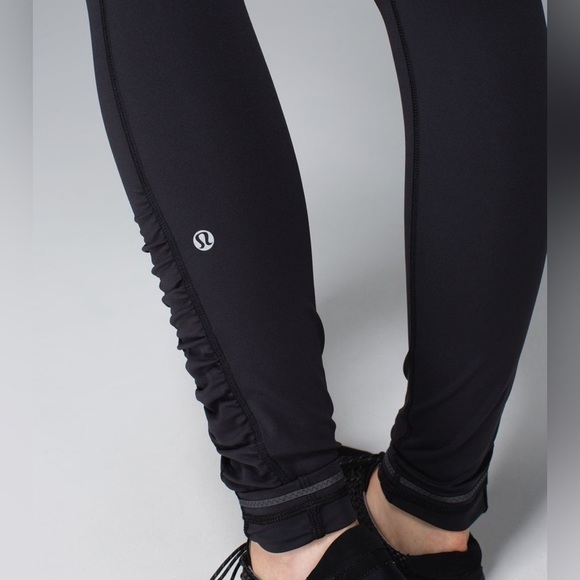 Lululemon Speed Tight *Interlock *detailed* - Picture 3 of 13